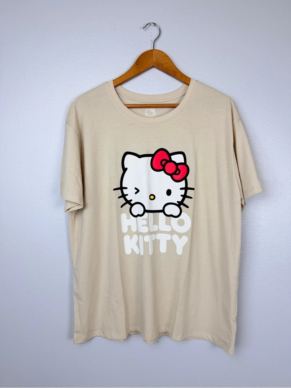 NEW Sanrio Hello Kitty Graphic Tee - Beige & Oatmeal with Red Bow